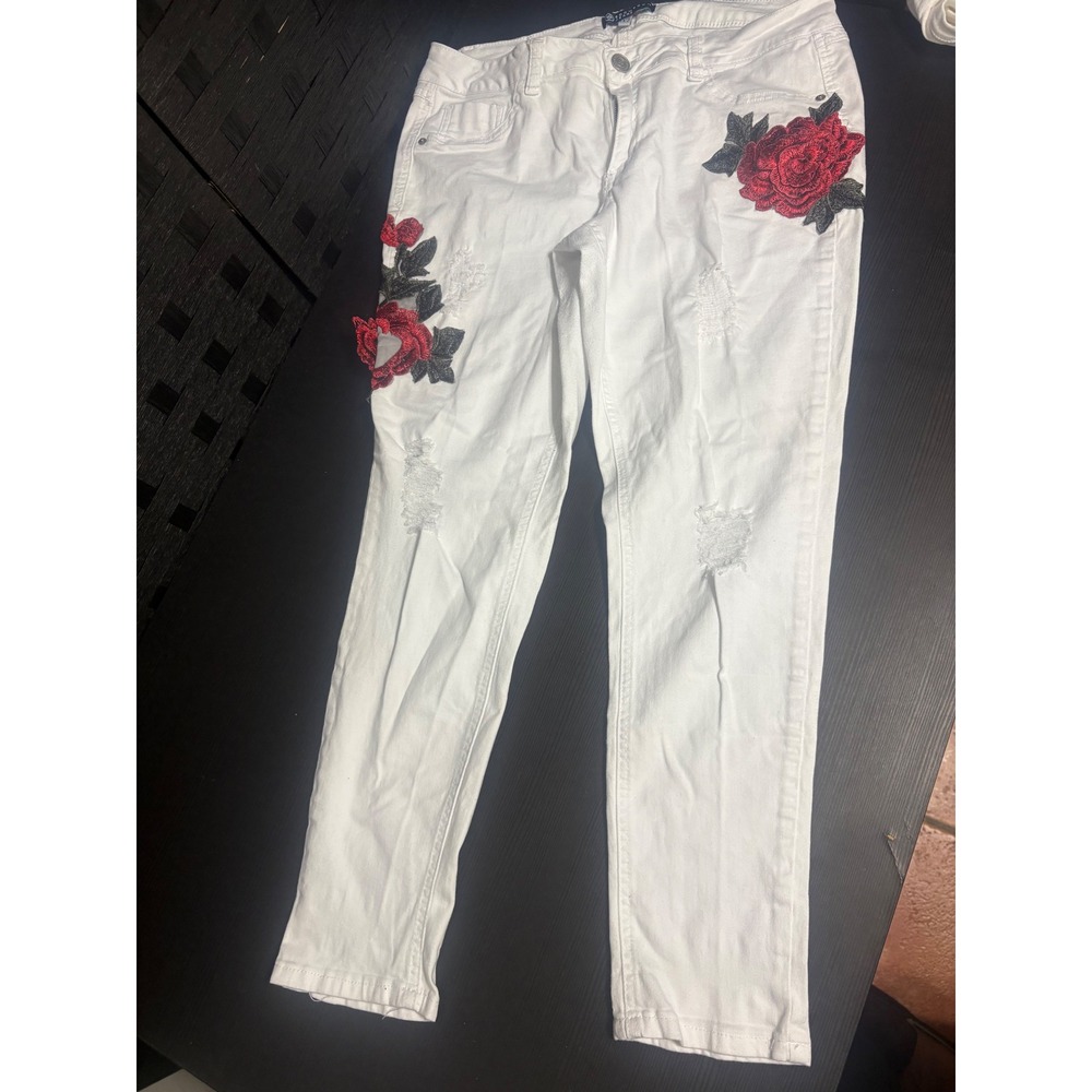 Women's boom boom skinny's with embroidered roses white size 17